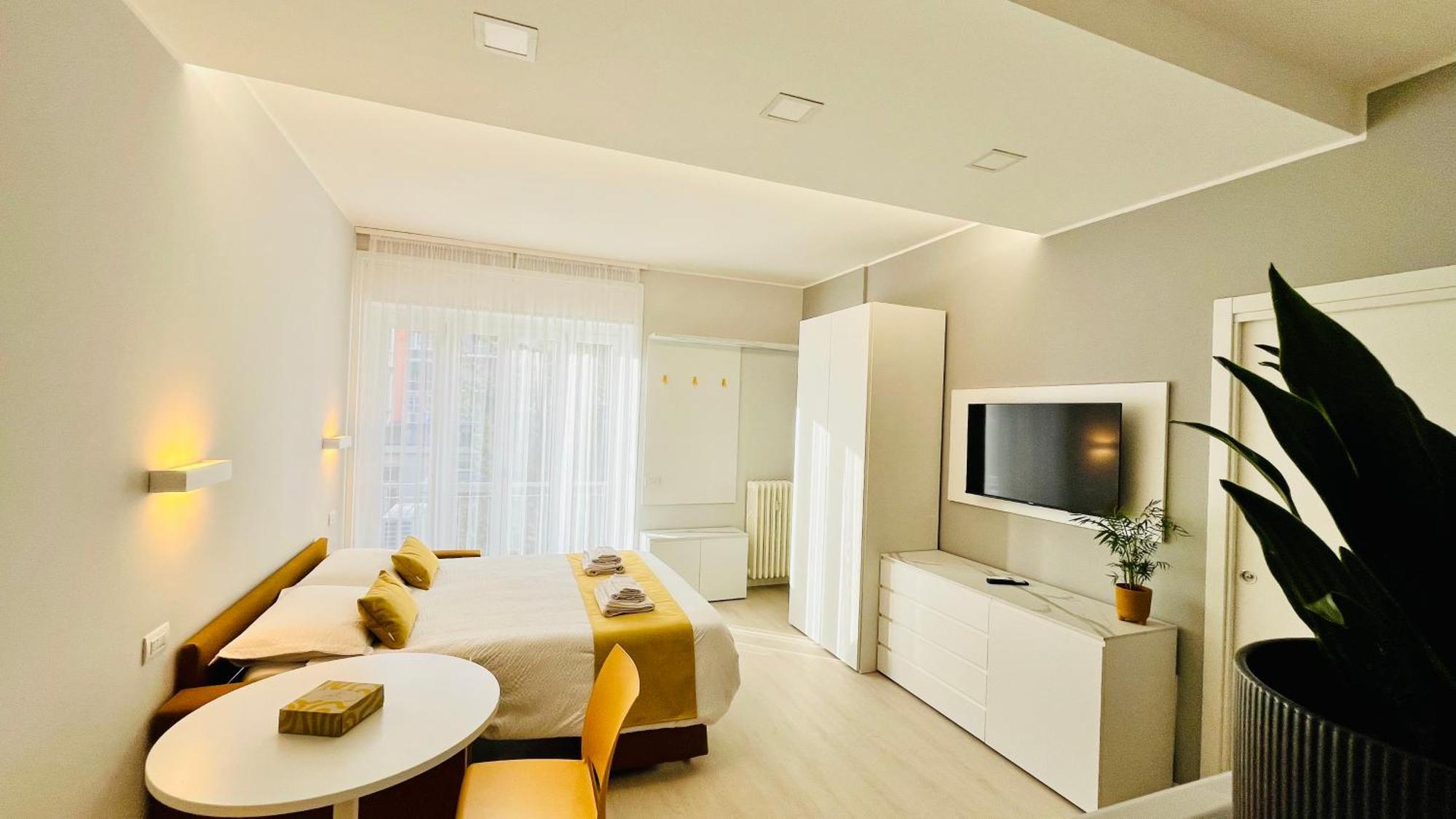 Leila's Forever - Apartment *